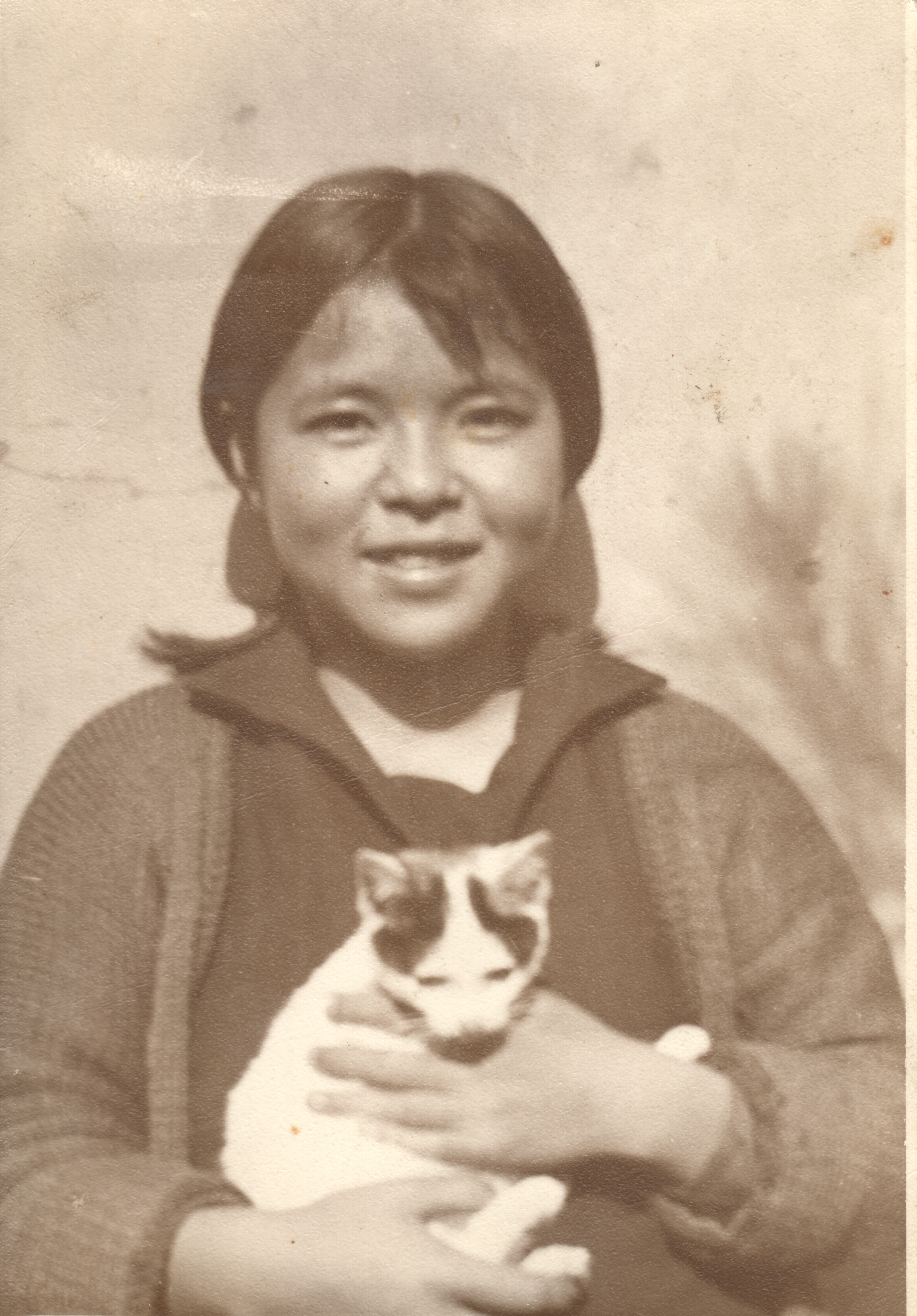 芙美子写真＠１４歳猫を抱て