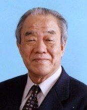 文化庁長官時に日本国政府から公表された肖像写真