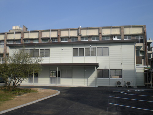 新しい建物（愛称募集中）