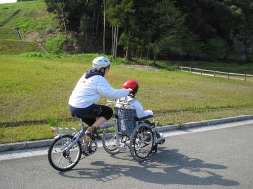 坂道を漕いでみる