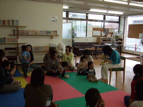 お姉さんが読みきかせ