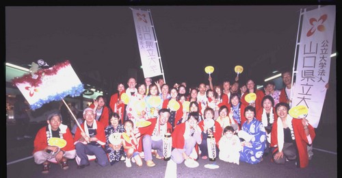踊りきった後の集合写真♪みんな笑顔です♪