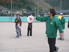 投げ方の講習中