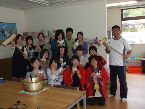 スタッフ、おつかれさ〜ン！