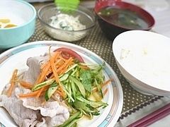 金曜日：夏を先取り☆さわやか冷しゃぶランチ