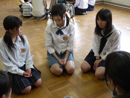 グループ内の自己紹介での様子