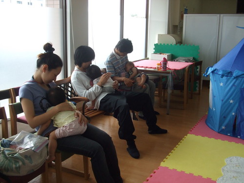 学生さん、揃ってネンネの実習？