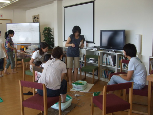 足湯にはアロマオイルを垂らして