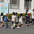 小学生を桜翔館へ誘導
