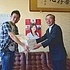 日本赤十字社山口県支部片山事務局長と学生代表