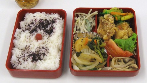 おいしいお弁当とお茶付きです♪