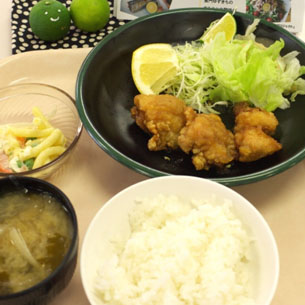 長門ゆずきちを使用した鶏のから揚げ定食