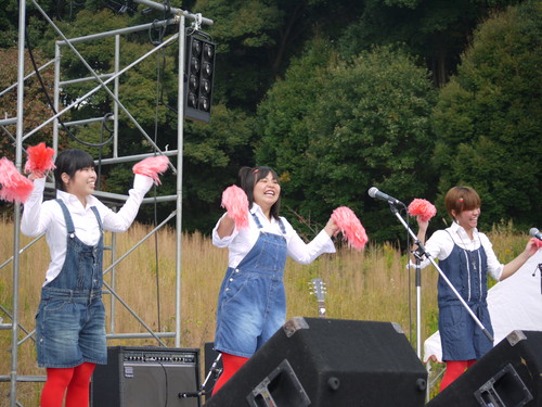 バンド演奏などが会場を盛り上げました