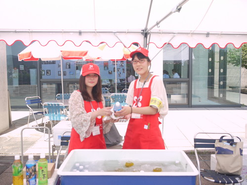 冷たい飲み物いかがですか？