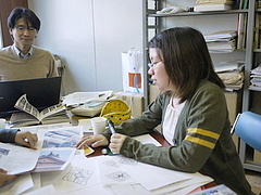 デザインを検討中