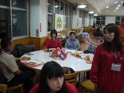 ゲストと一緒に食事