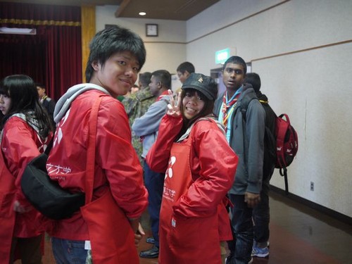 県立大エプロン着用