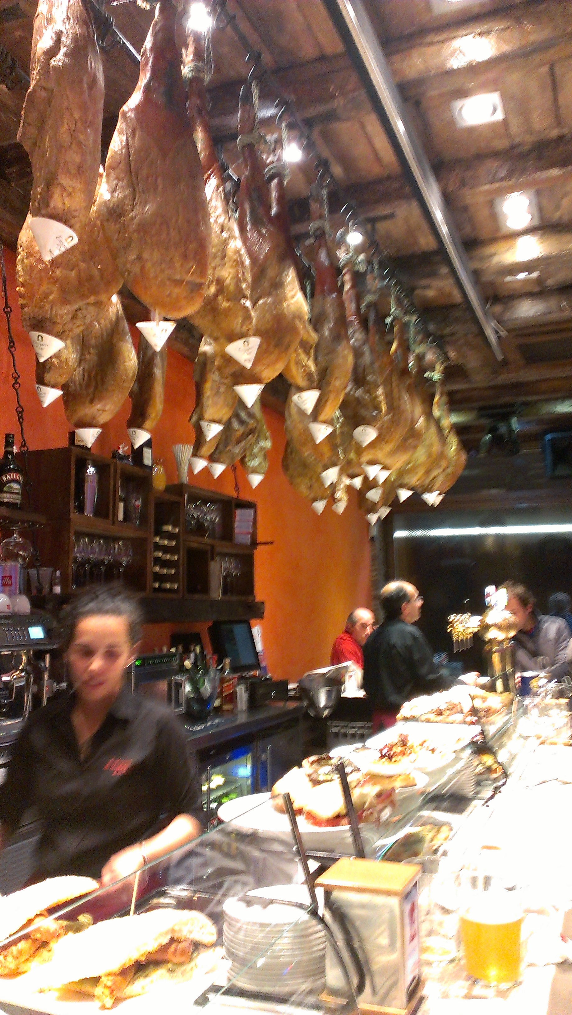 写真4-12生ハム1本