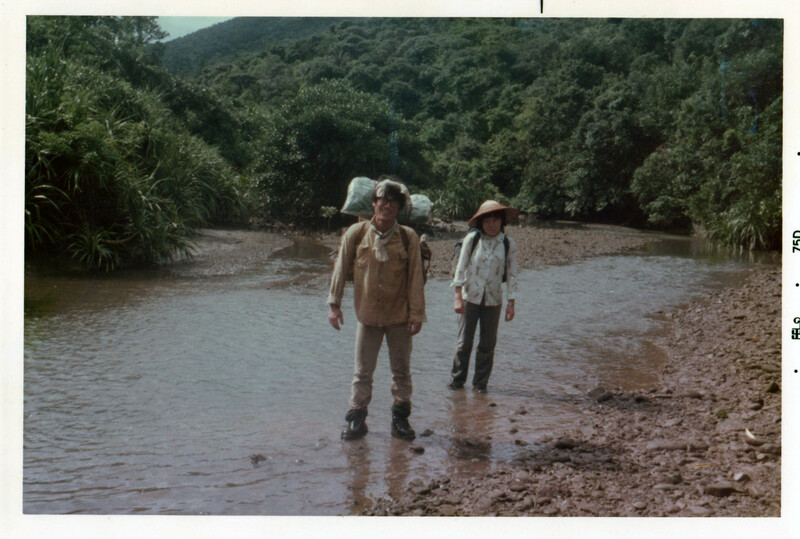 ウダラ川源流で篠原さんとPK001_0057