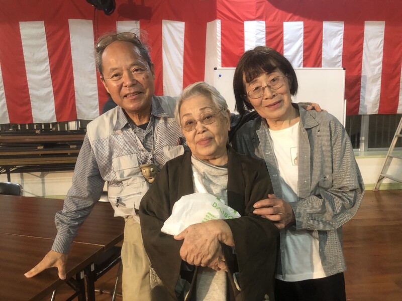 石垣昭子さんとともに